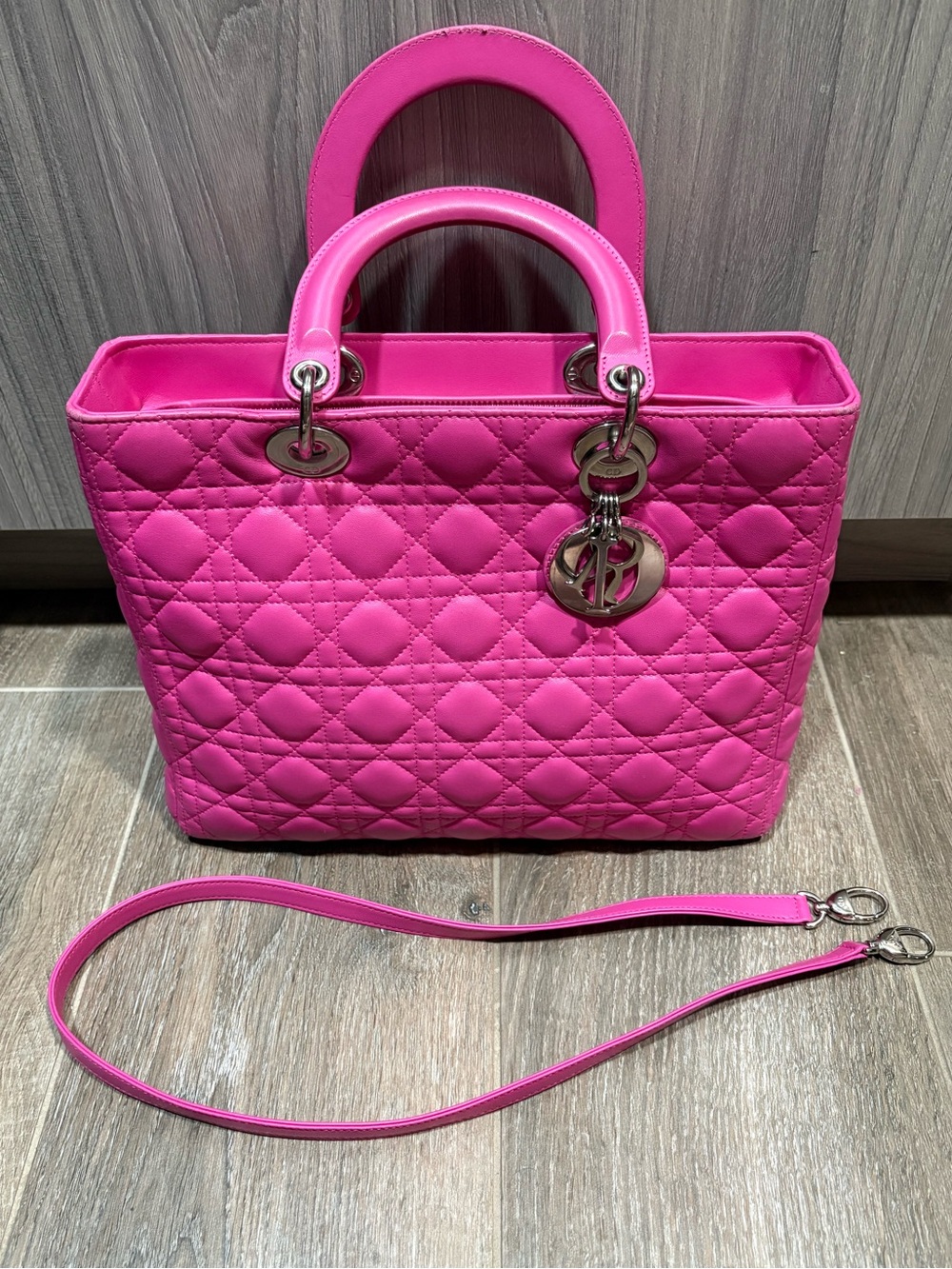 Large Lady Dior Bag in Hot Pink with silver hardware - Picture 9 of 15